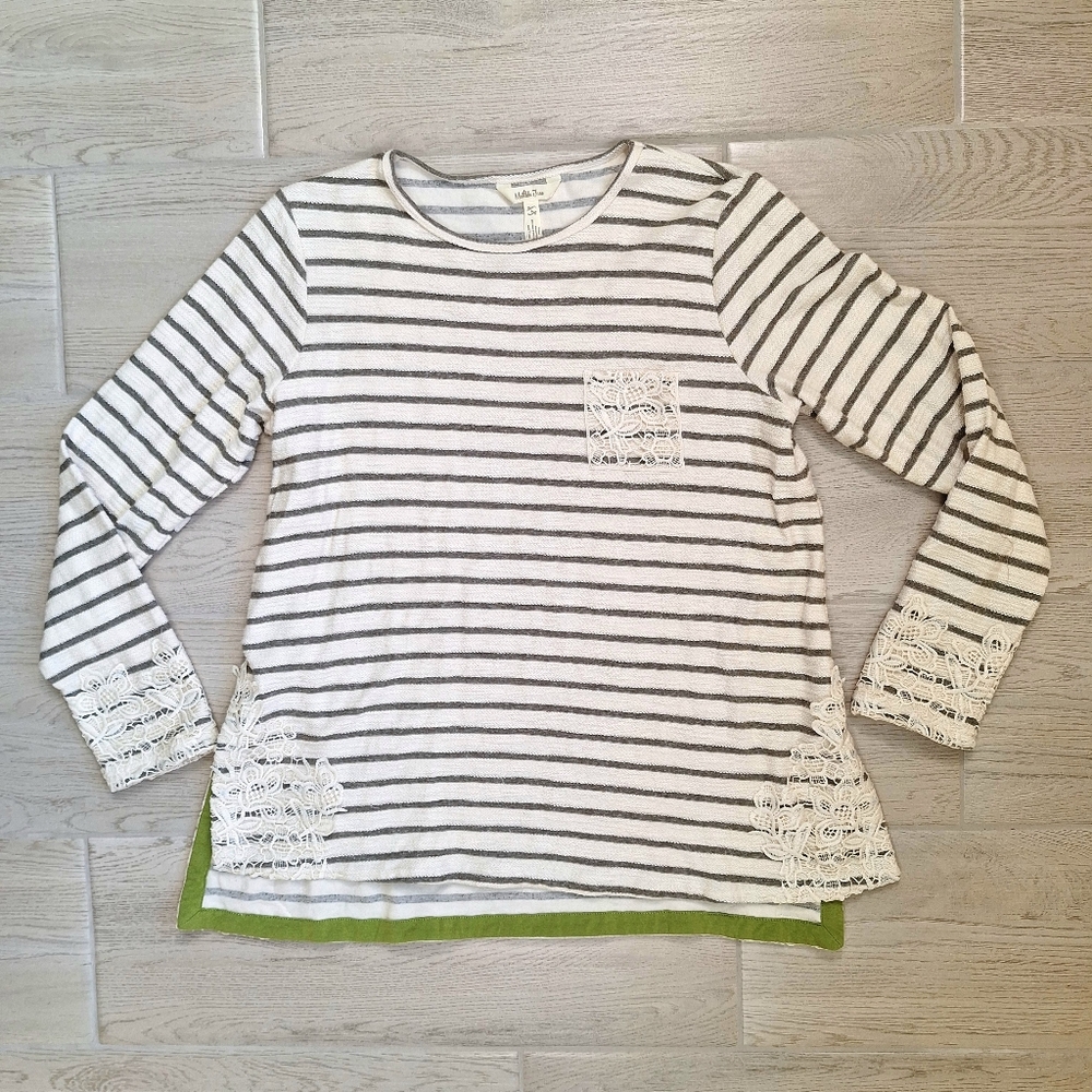 Matilda Jane Womens Gray White Striped Lace Appliqué Long Sleeved Shirt Large